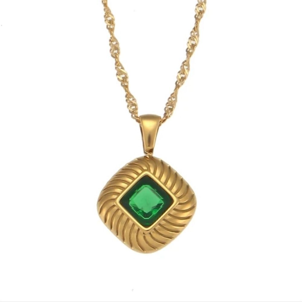Green Zircon Vintage Diamond Textured Pendant Necklace 18K Gold